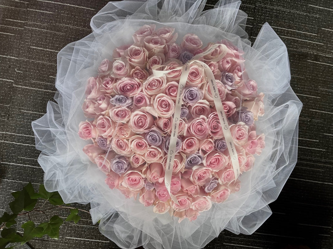 99 Pink Roses Bouquet